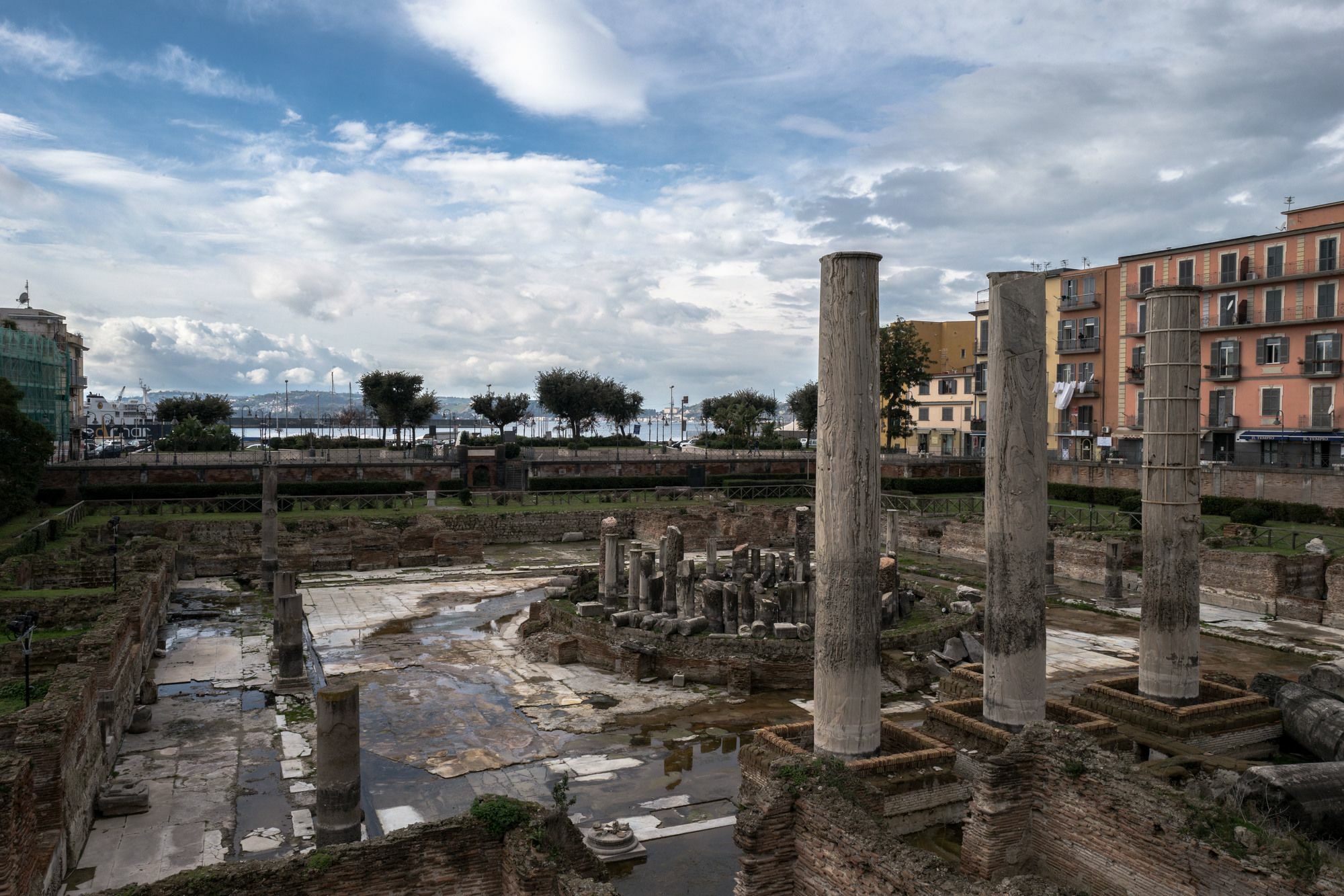 Art Suite Nel Cuore Di Napoli Exterior foto